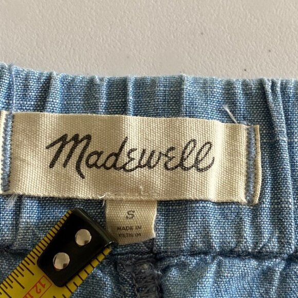Madewell Women's Chambray Pull-On Shorts. Style L0048. Blue. Size Small - Picture 6 of 12